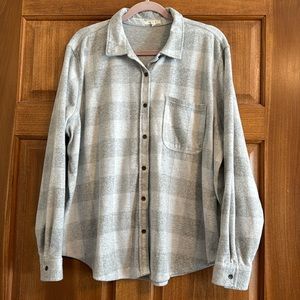 Maurices light gray and white polyester/rayon flannel - Women’s - Size 2X